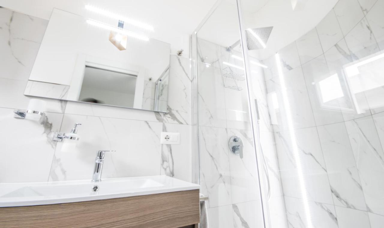 White Bike Rooms 西尼斯科拉 外观 照片